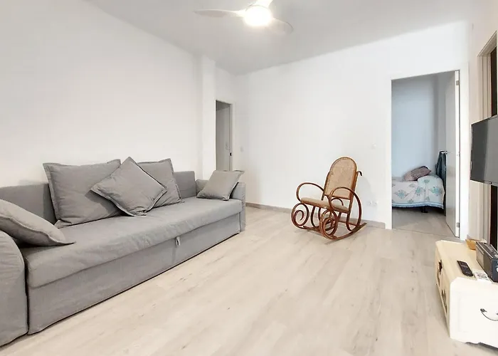 2 Bedroom Awesome Apartment In Peniscola