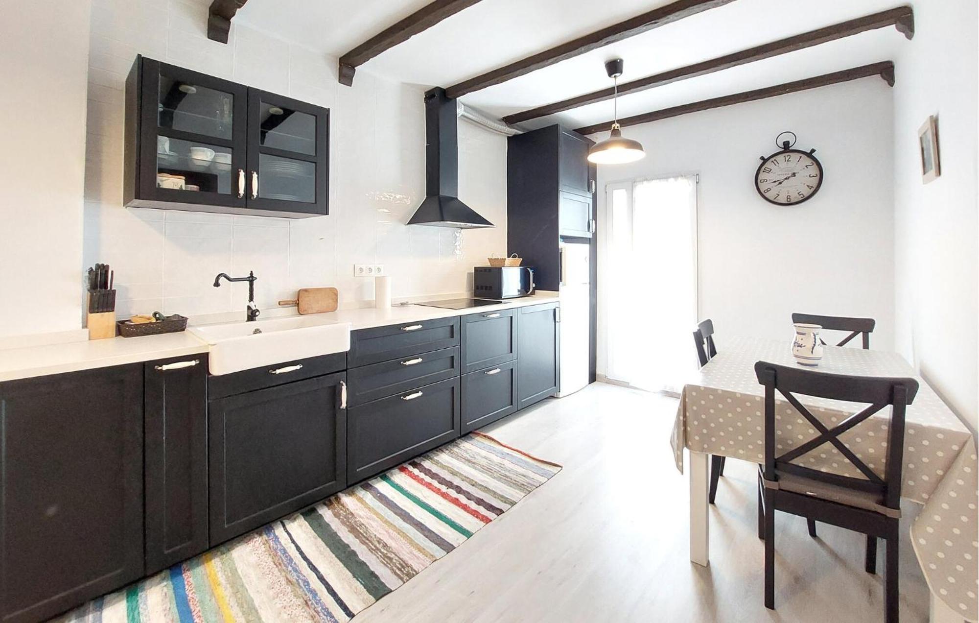 Apartment 2 Bedroom Awesome In Peniscola